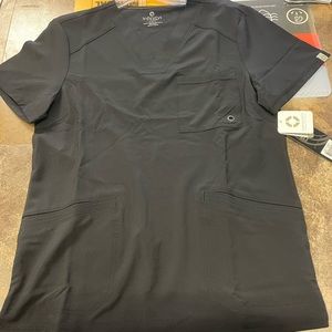 Cherokee Men’s V-Neck Top